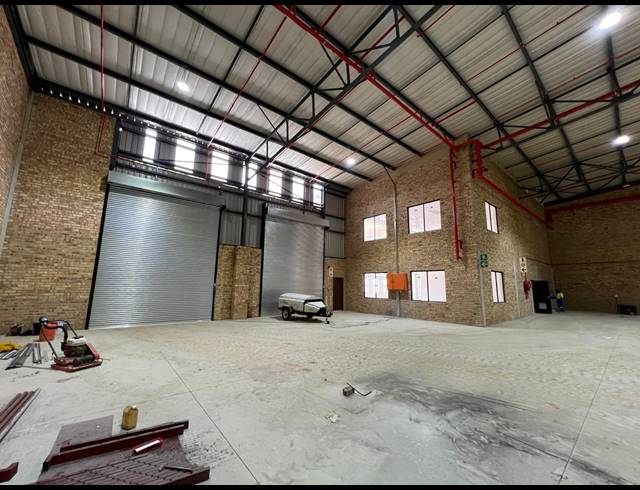 2,316M² WAREHOUSE TO LET IN MULDERSDRIFT